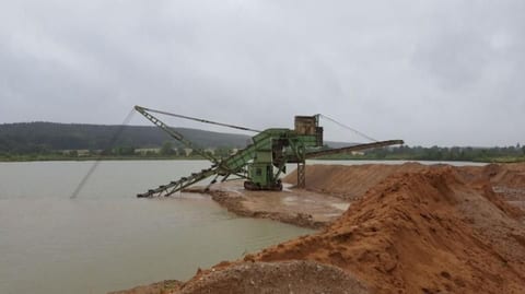 Dragline 180 Bucket-Chain Excavator (1988)