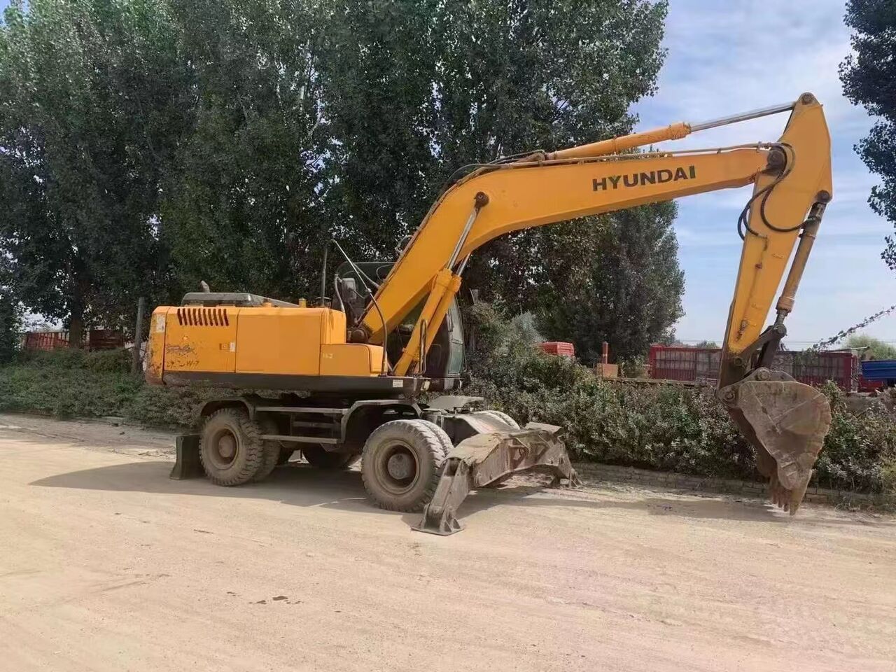 2023 Hyundai R210W-7 Wheel Excavator