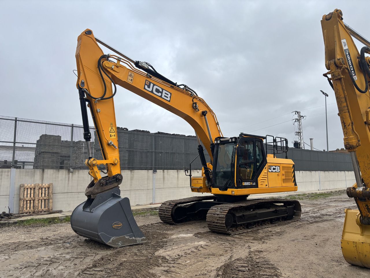 Excavator JCB (2021)