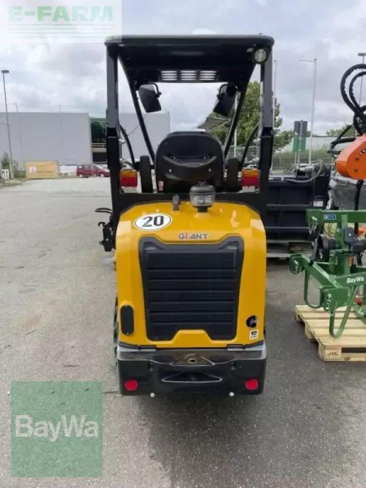 2023 Giant G2300 HD Mini Escavadora