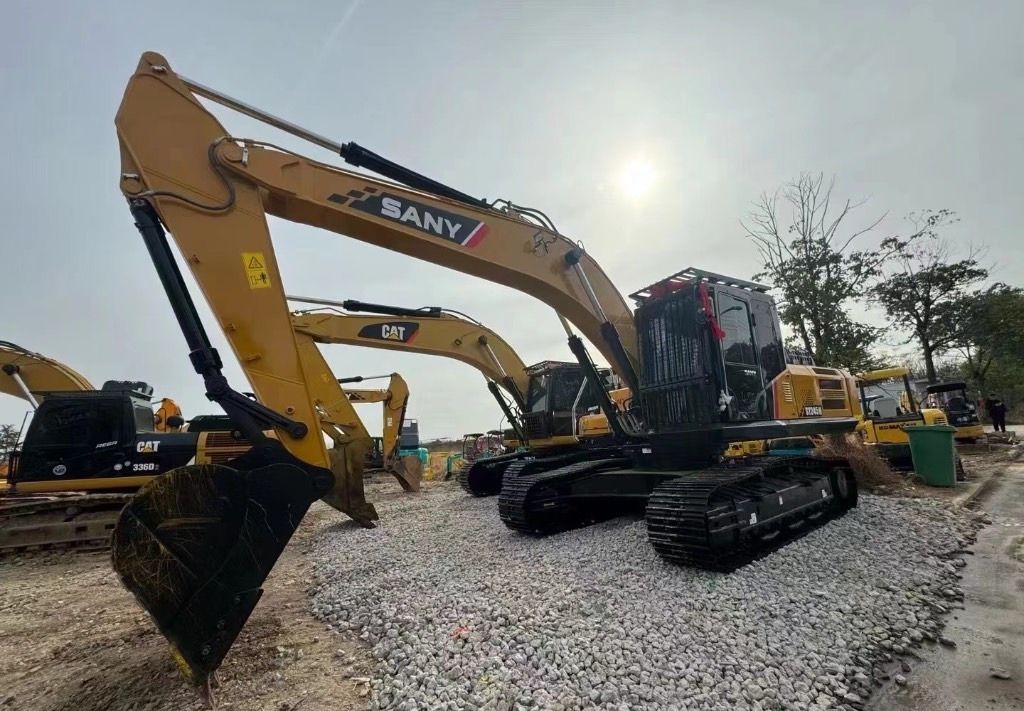 Escavadora de rastos Sany SY245 de 2022