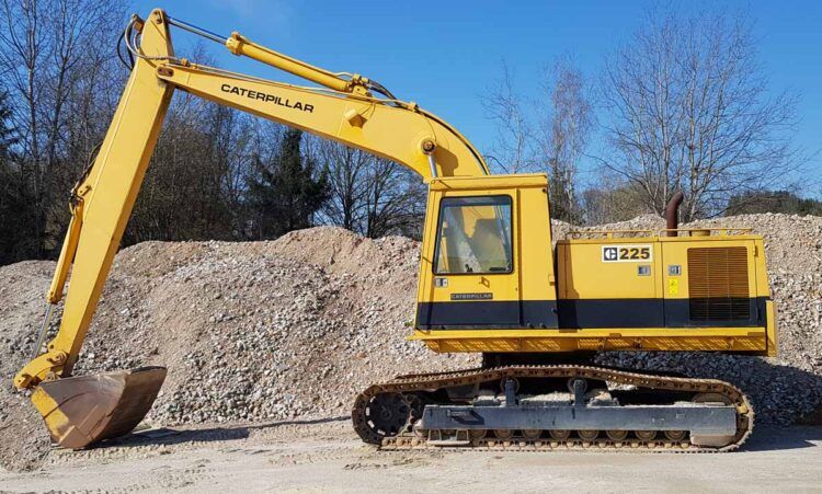 1988 Caterpillar 225 Crawler Excavator 1988 Caterpillar 225 Crawler Excavator