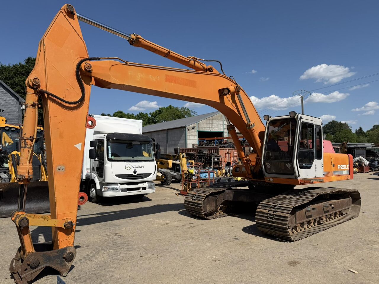 1992 Fiat-Hitachi FH 220 LC Crawler Excavator 1992 Fiat-Hitachi FH 220 LC Crawler Excavator