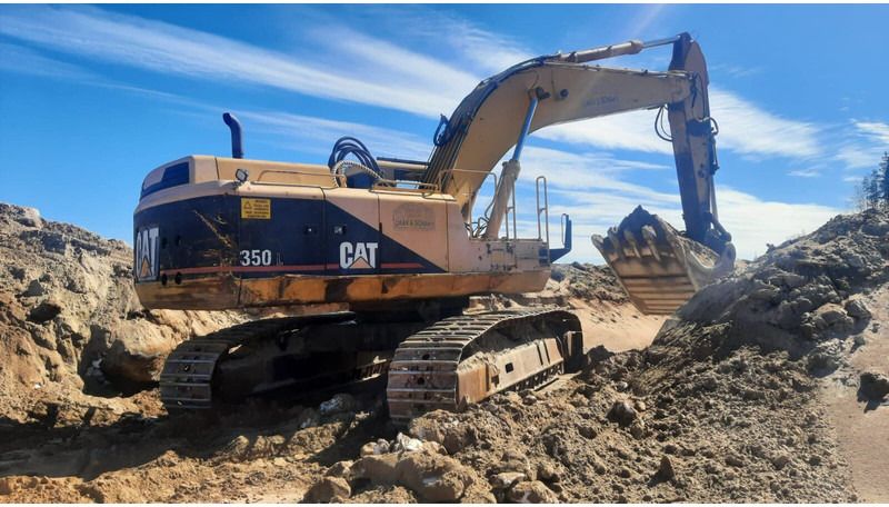 1994 Caterpillar 350L crawler excavator, side view 1994 Caterpillar 350L crawler excavator, side view