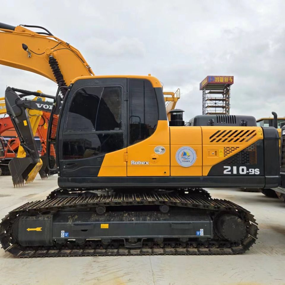 2022 Hyundai R210-9S Crawler Excavator