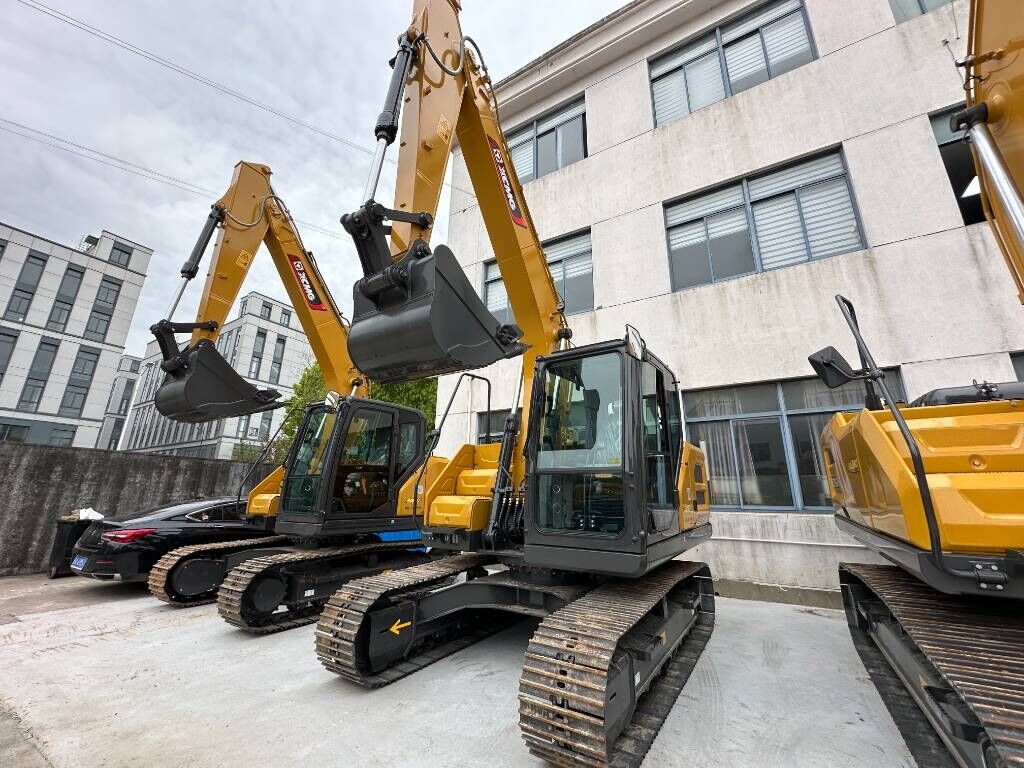 2026 XCMG XE135GA Crawler Excavator