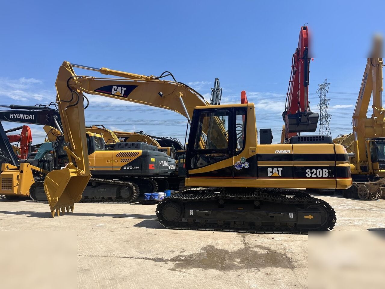 2000 Caterpillar 320BL Crawler Excavator 2000 Caterpillar 320BL Crawler Excavator
