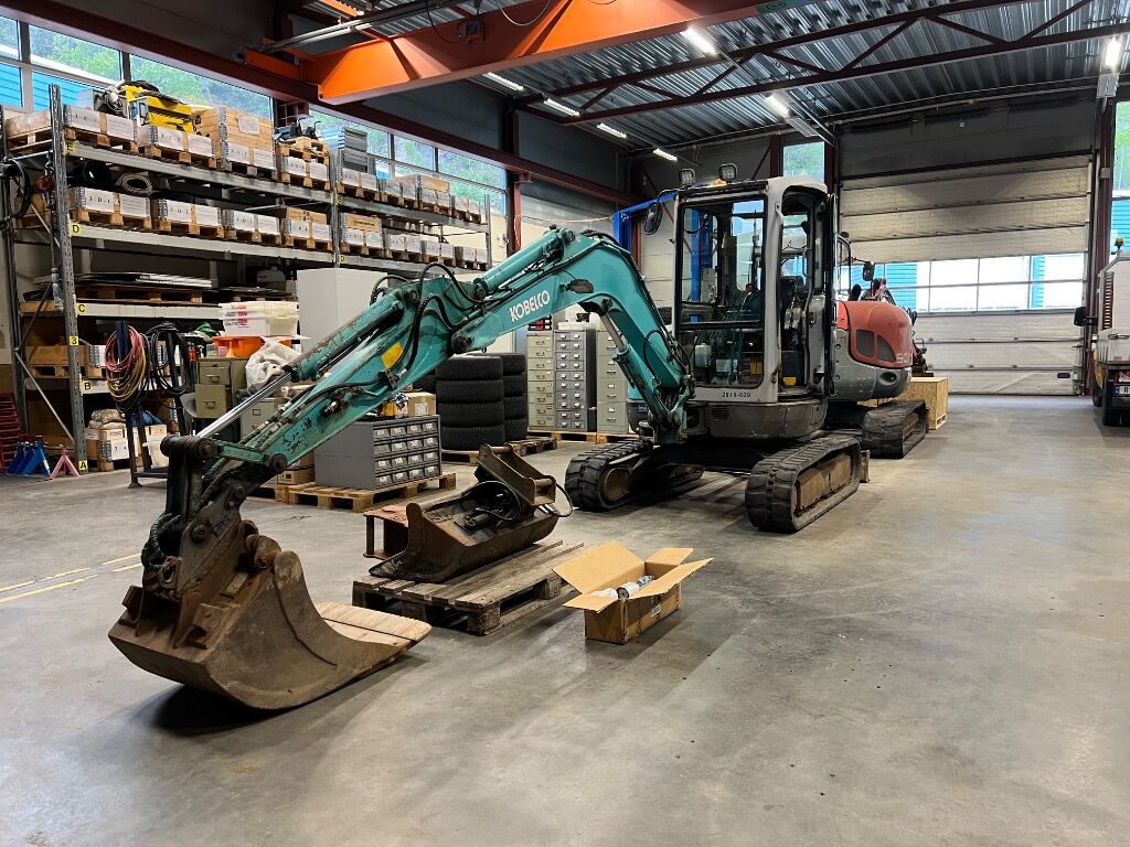 2001 Kobelco SK35SR-2 2001 Kobelco SK35SR-2