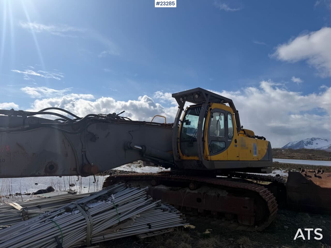 2001 Volvo EC460LC Crawler Excavator