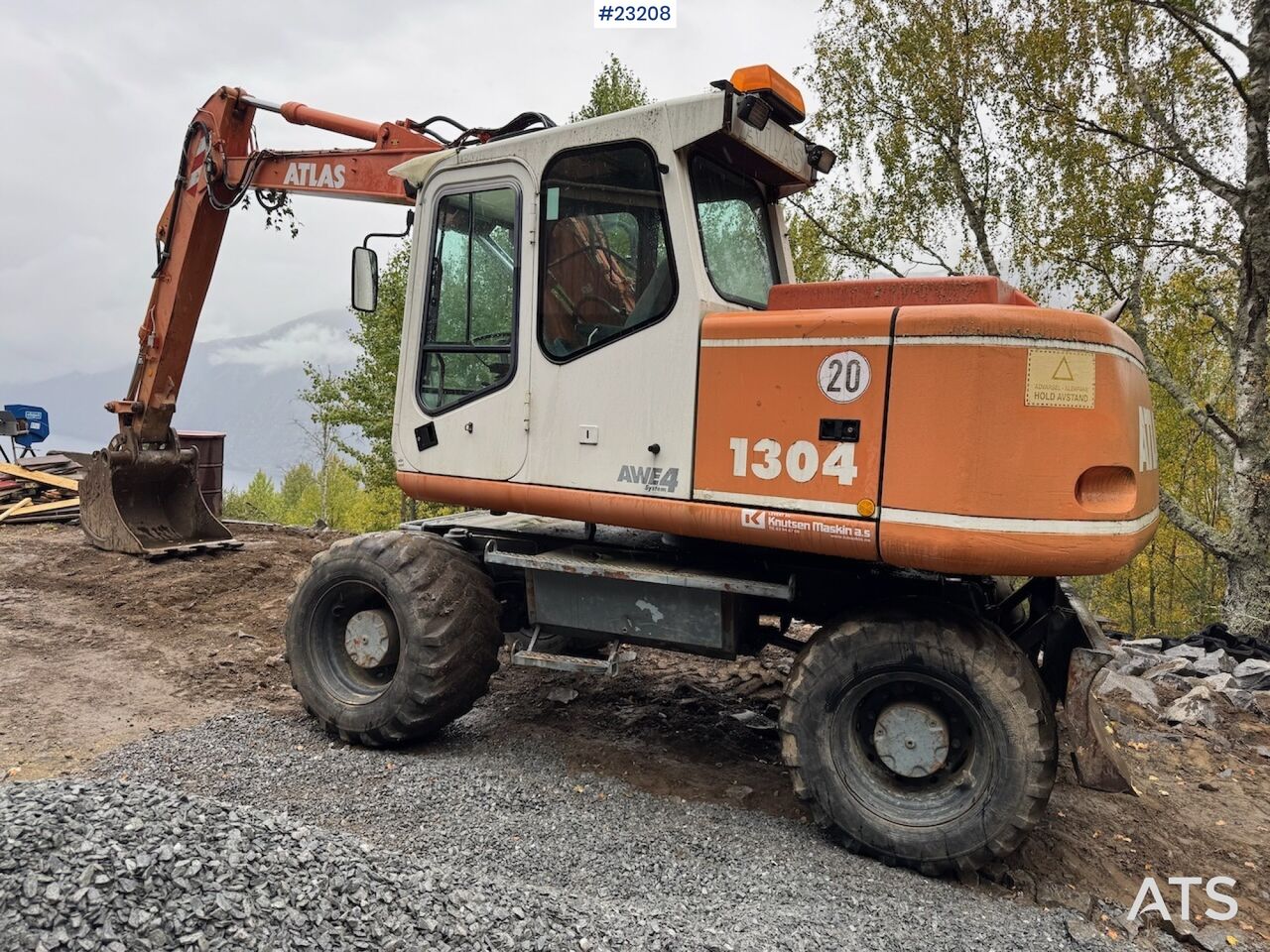 2002 Atlas 1304 M 1 Wheel Excavator