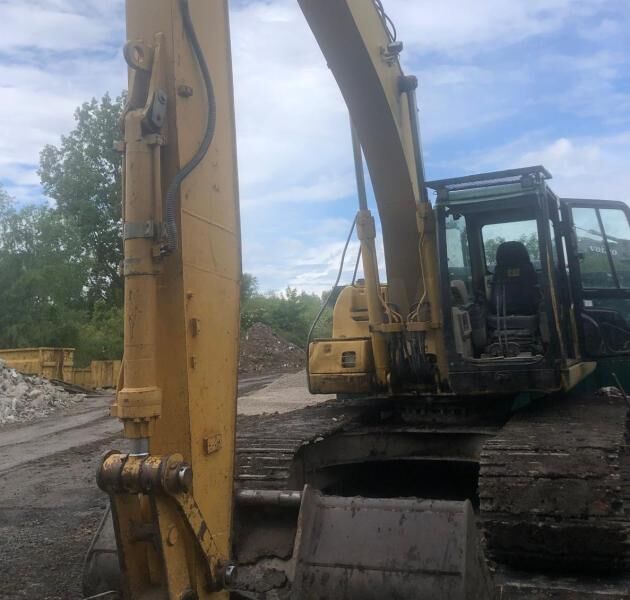 2004 Caterpillar 320CL Crawler Excavator 2004 Caterpillar 320CL Crawler Excavator