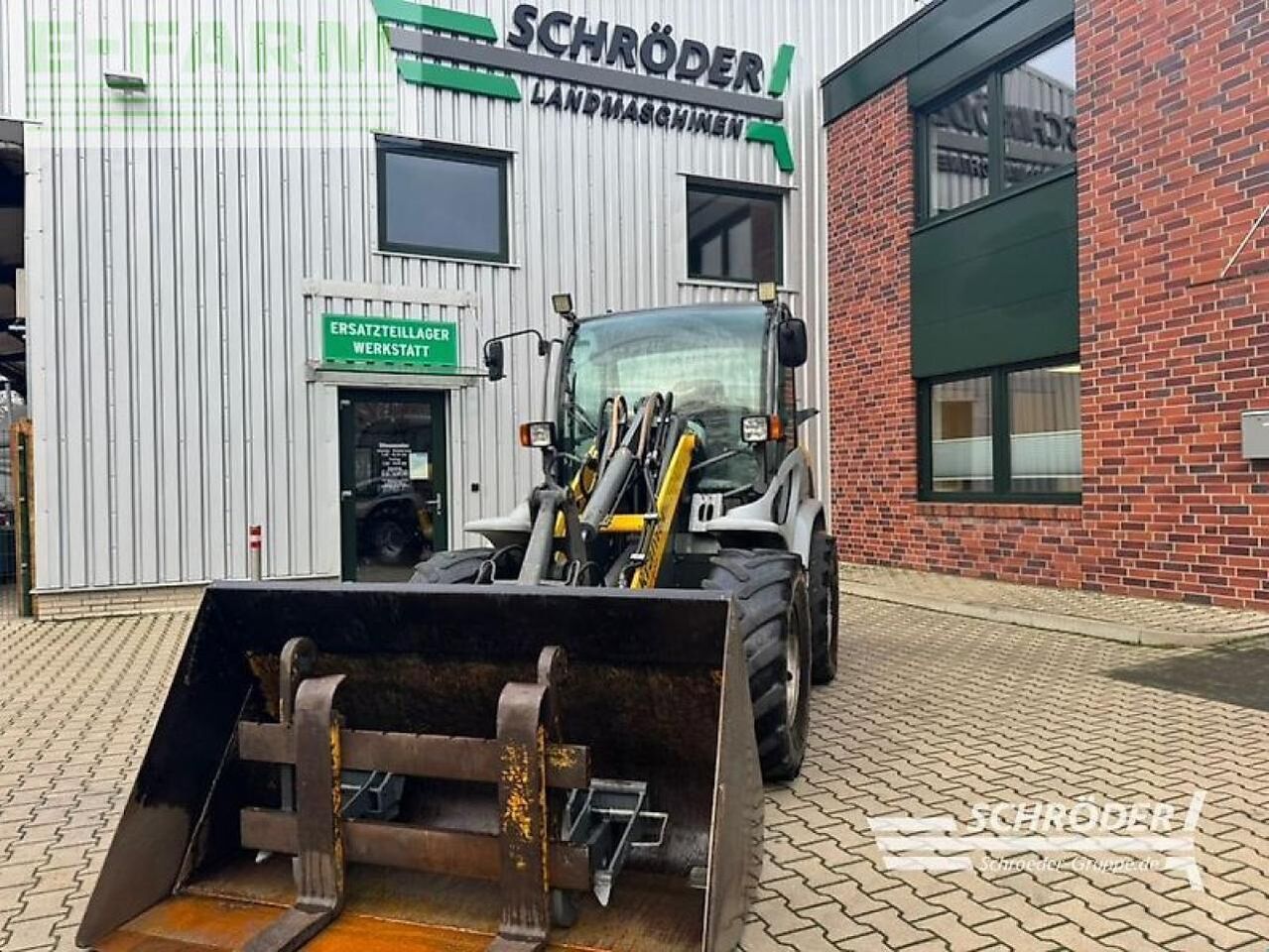 2004 Kramer 380 Mini Excavator