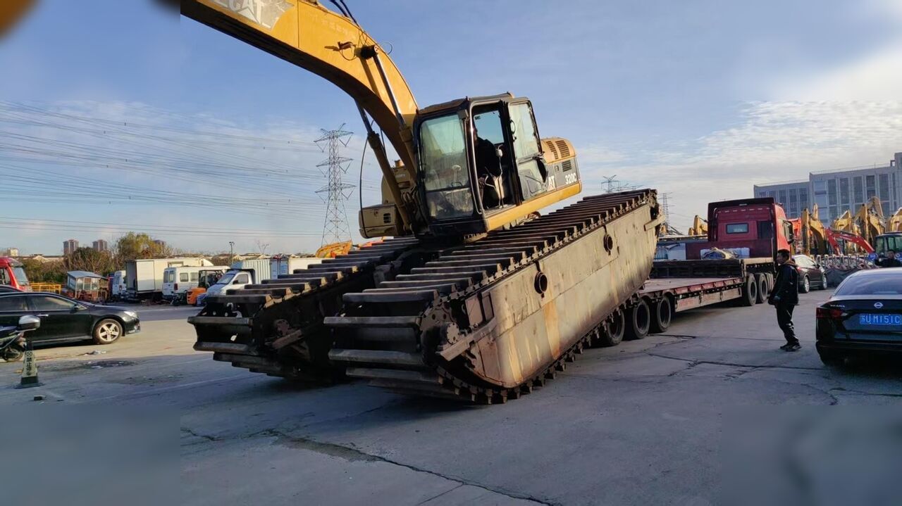 2006 Caterpillar 320CL Crawler Excavator 2006 Caterpillar 320CL Crawler Excavator