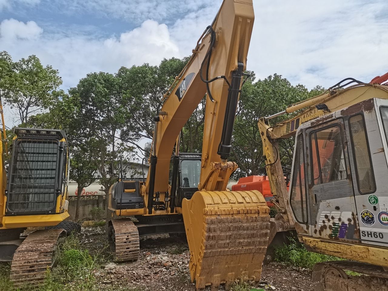 2006 Caterpillar 325C Crawler Excavator 2006 Caterpillar 325C Crawler Excavator