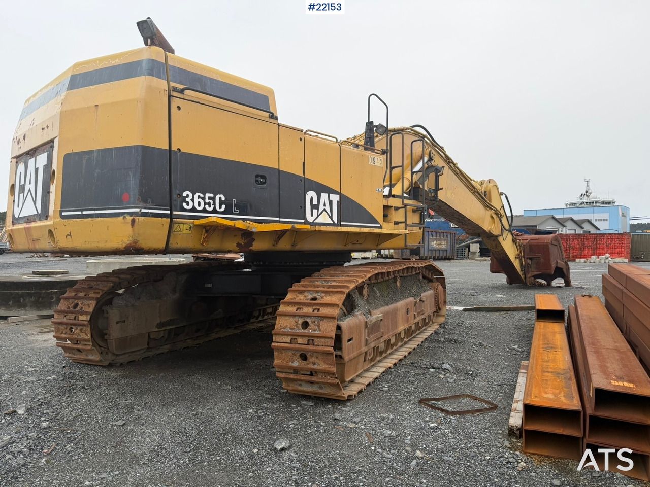 2006 Caterpillar 365C excavator, rear three-quarter view