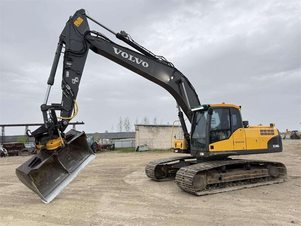 2009 Volvo EC240CL Crawler Excavator 2009 Volvo EC240CL Crawler Excavator