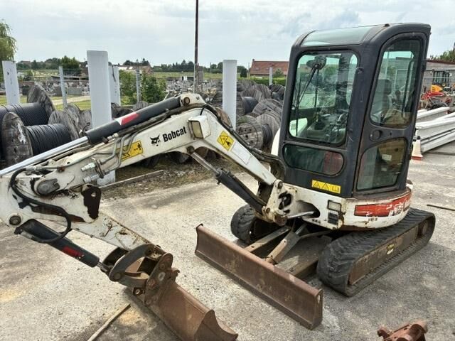 2011 Bobcat 425 ZTS Mini Excavator 2011 Bobcat 425 ZTS Mini Excavator