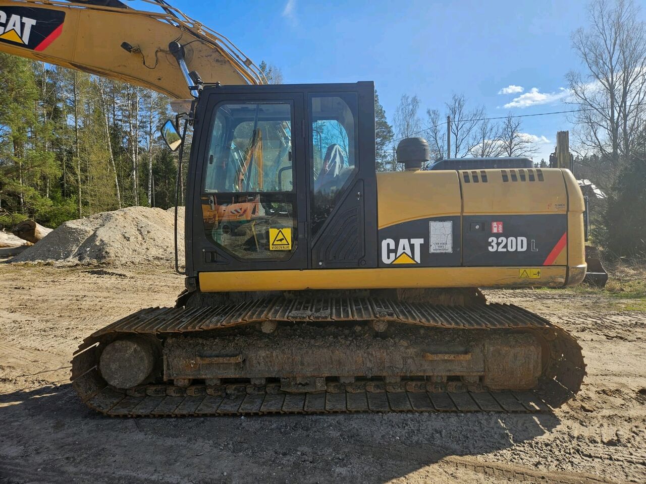 2011 Caterpillar 320D Crawler Excavator