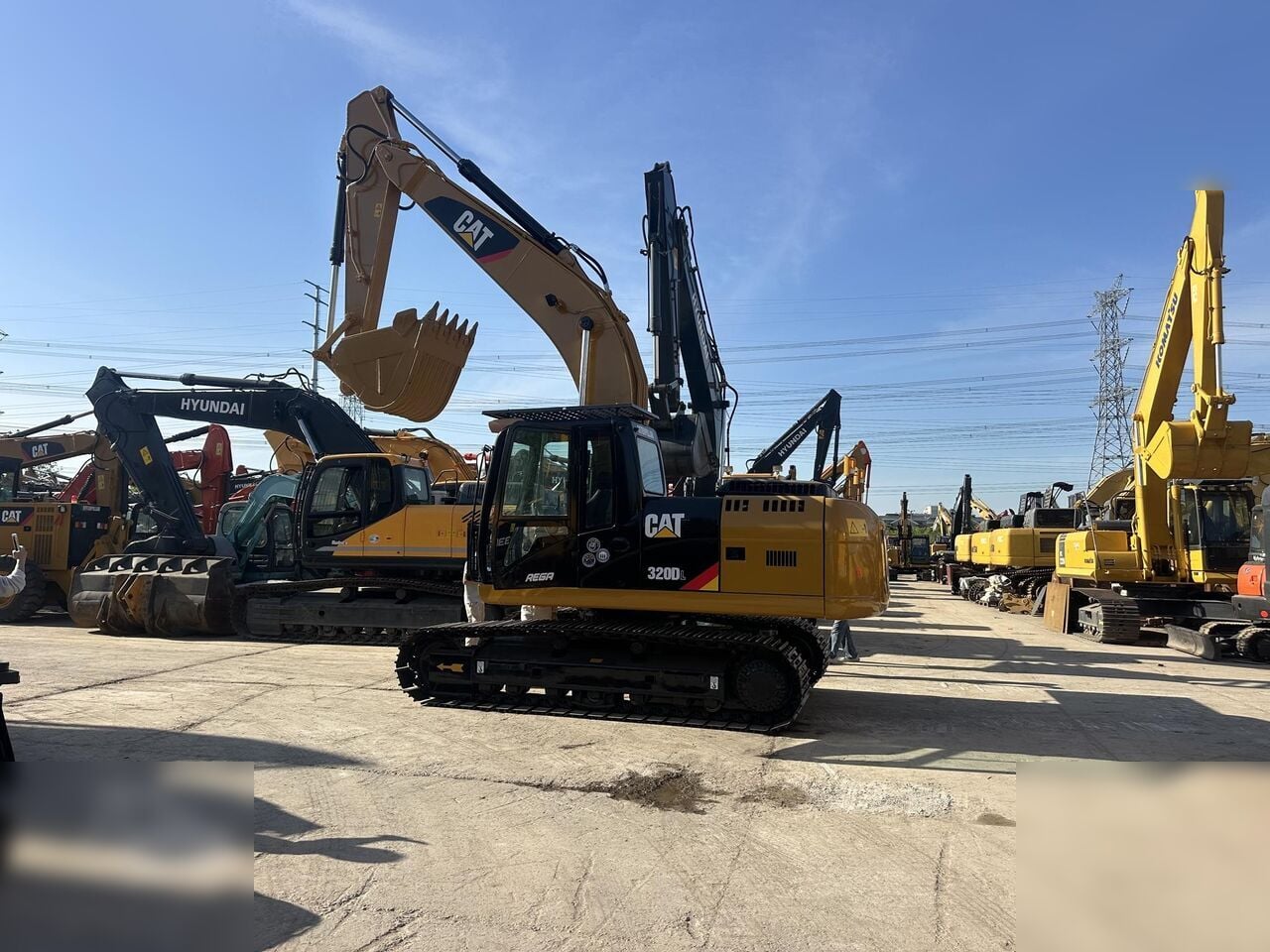 2011 Caterpillar 320DL Crawler Excavator