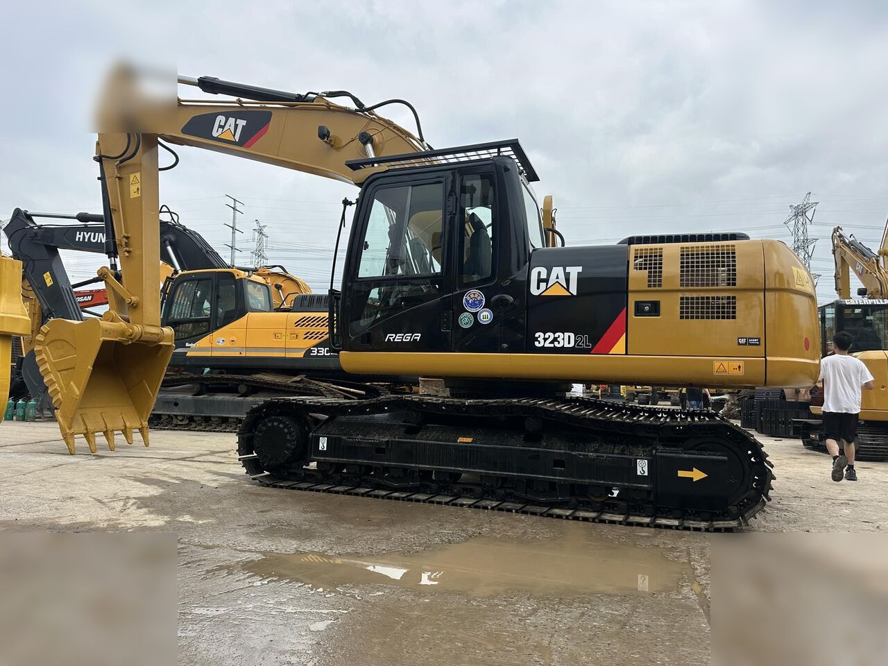 2011 Caterpillar 323D Crawler Excavator 2011 Caterpillar 323D Crawler Excavator