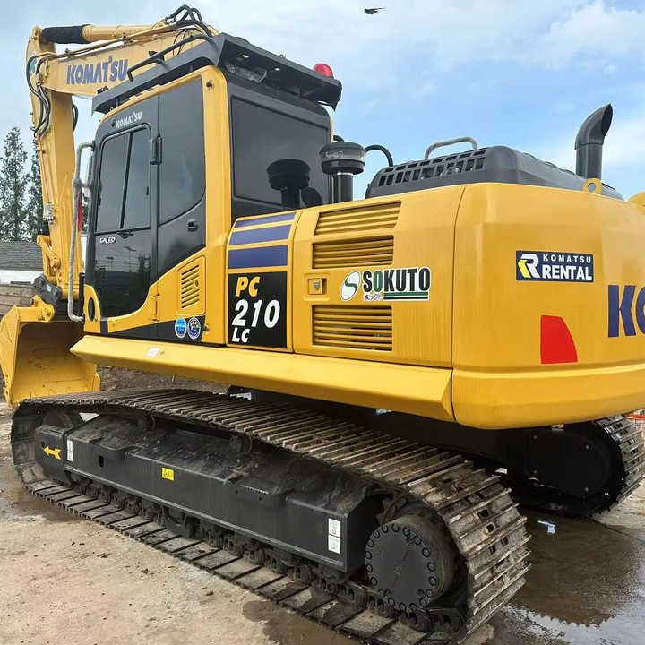 2011 Komatsu PC210-8 Crawler Excavator 2011 Komatsu PC210-8 Crawler Excavator