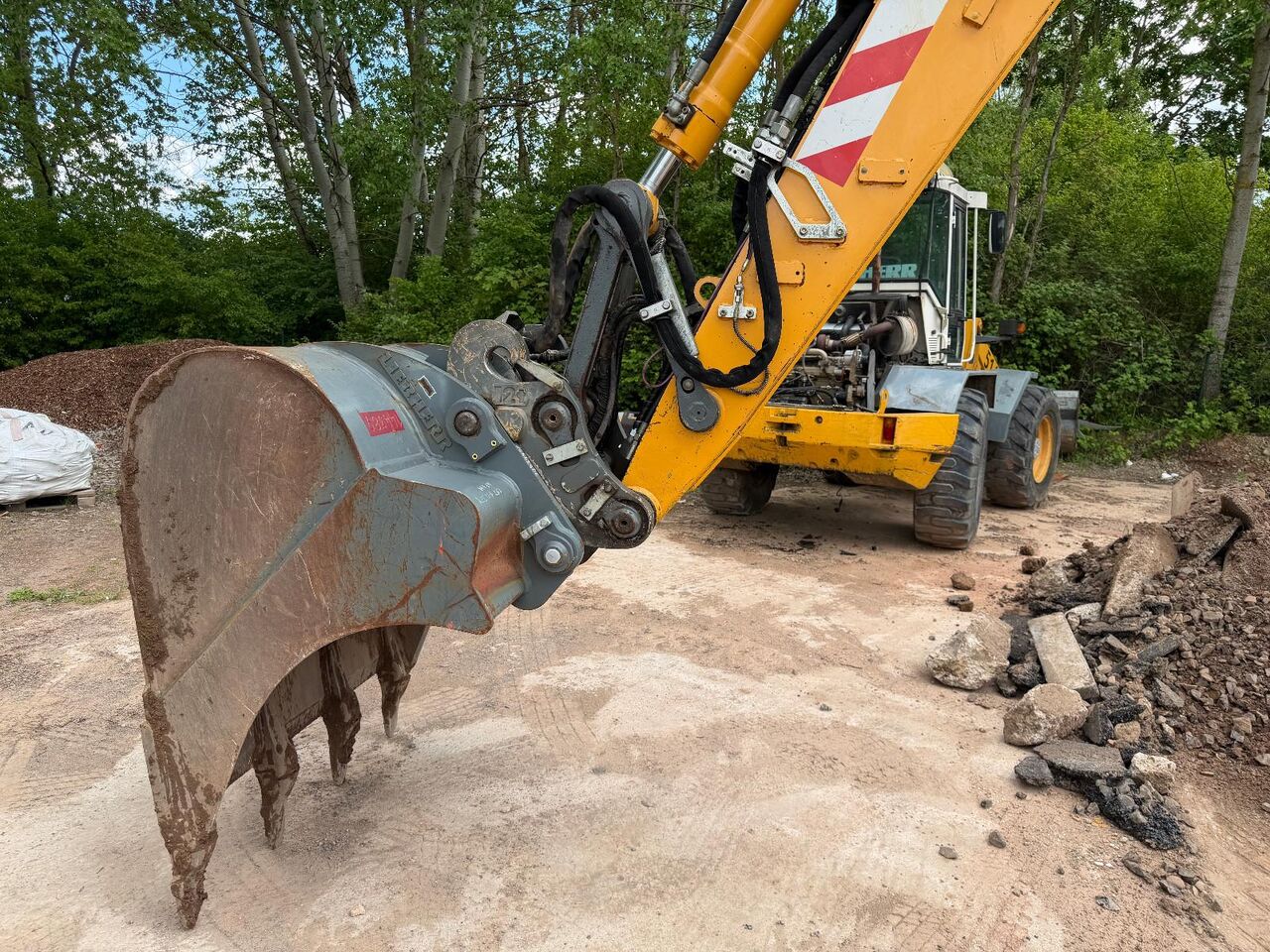 2011 Liebherr R 317 Crawler Excavator