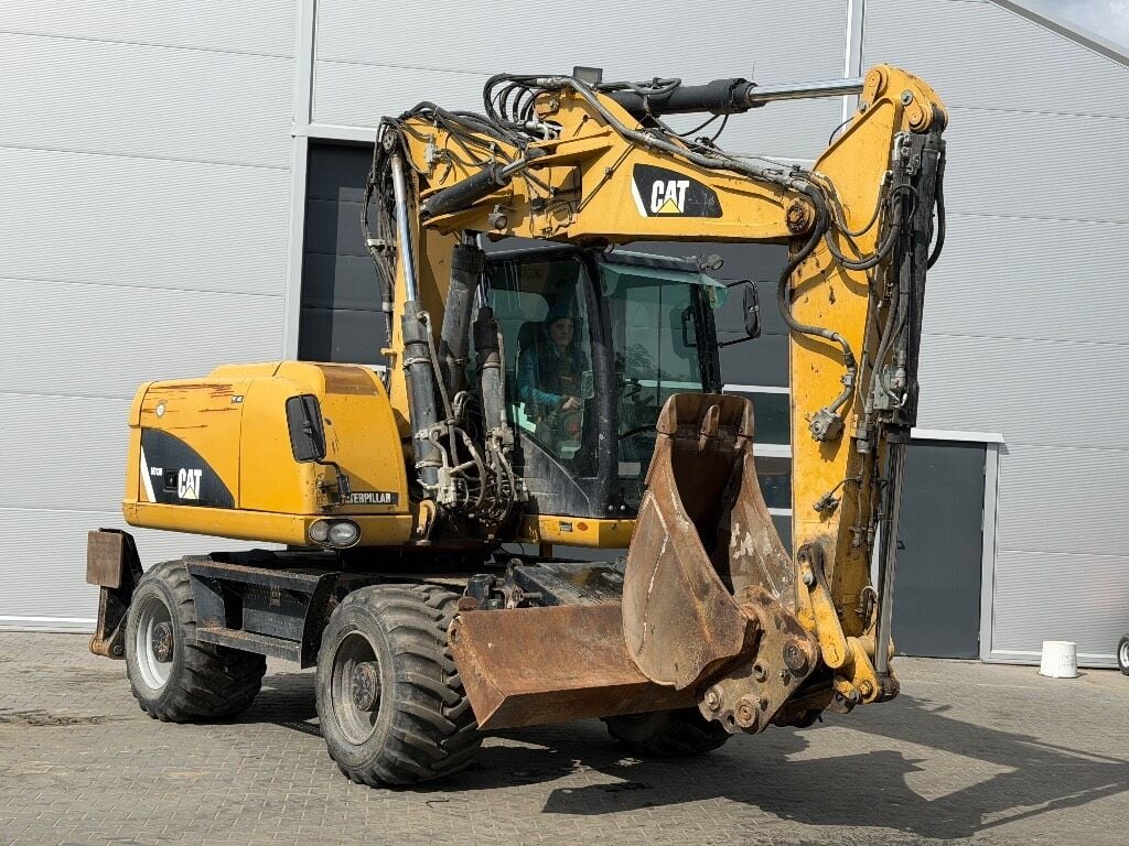 2012 Caterpillar 313D Crawler Excavator 2012 Caterpillar 313D Crawler Excavator
