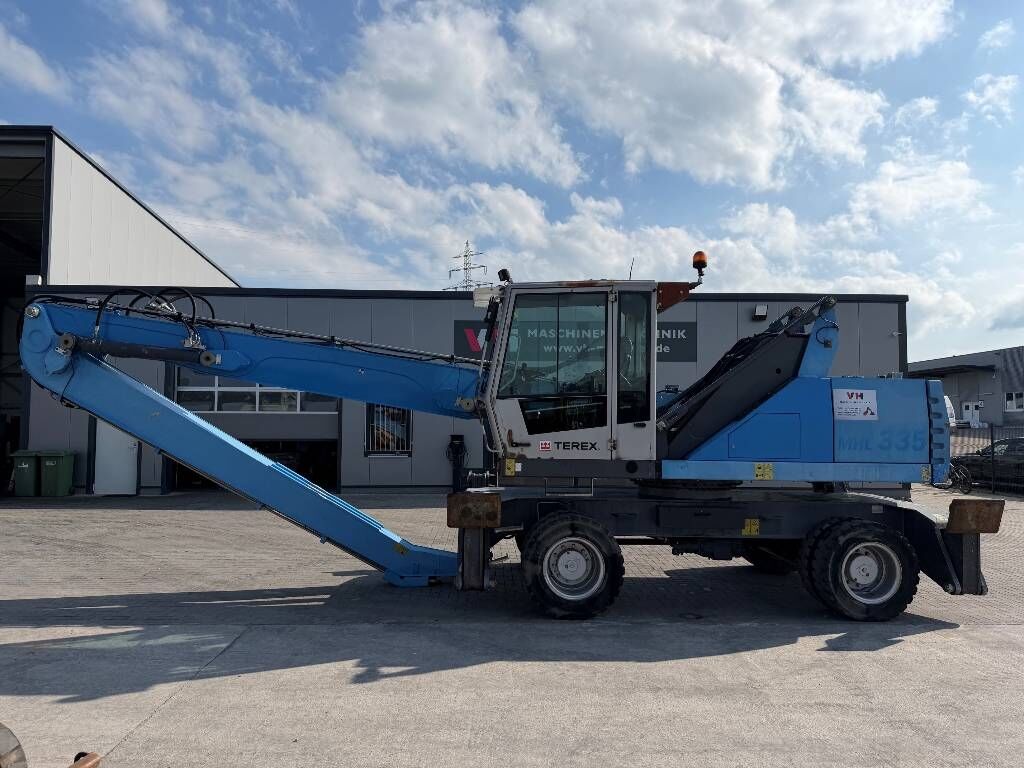 2012 Fuchs MHL 335 Material Handler