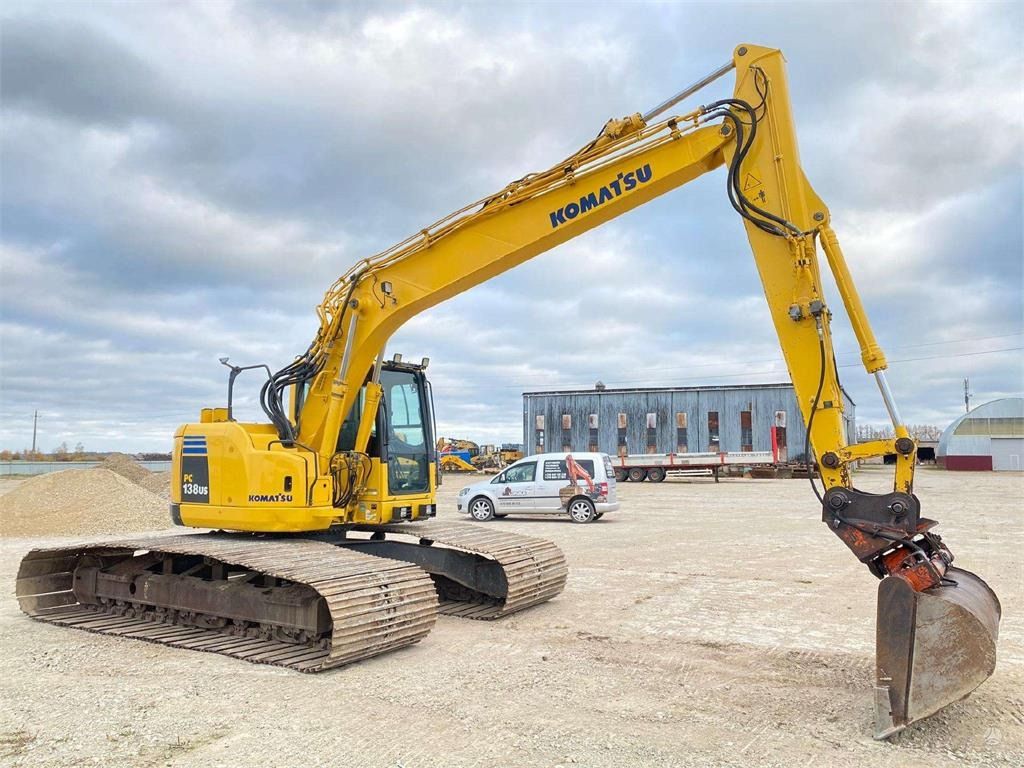 2012 Komatsu PC138US-8 crawler excavator side view 2012 Komatsu PC138US-8 crawler excavator side view