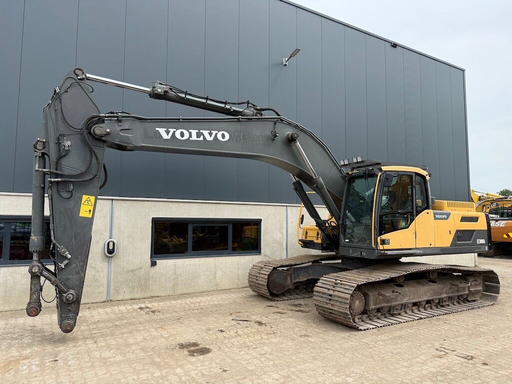 2012 Volvo EC250DL Crawler Excavator 2012 Volvo EC250DL Crawler Excavator