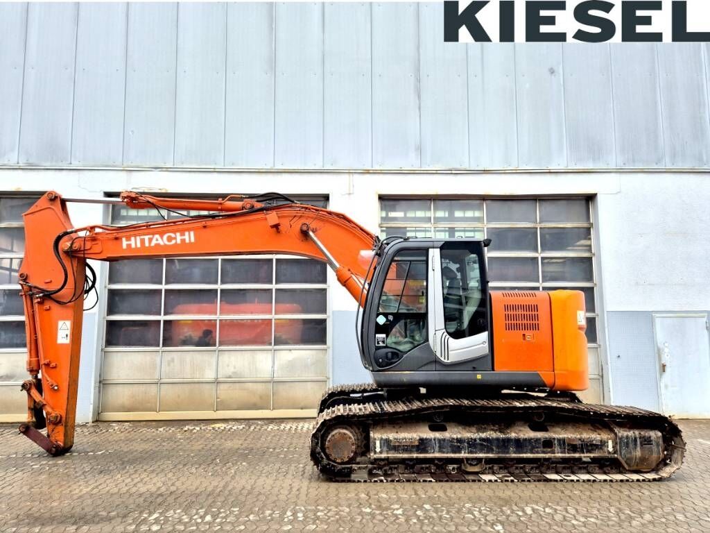 2013 Hitachi ZX 225 US Crawler Excavator 2013 Hitachi ZX 225 US Crawler Excavator