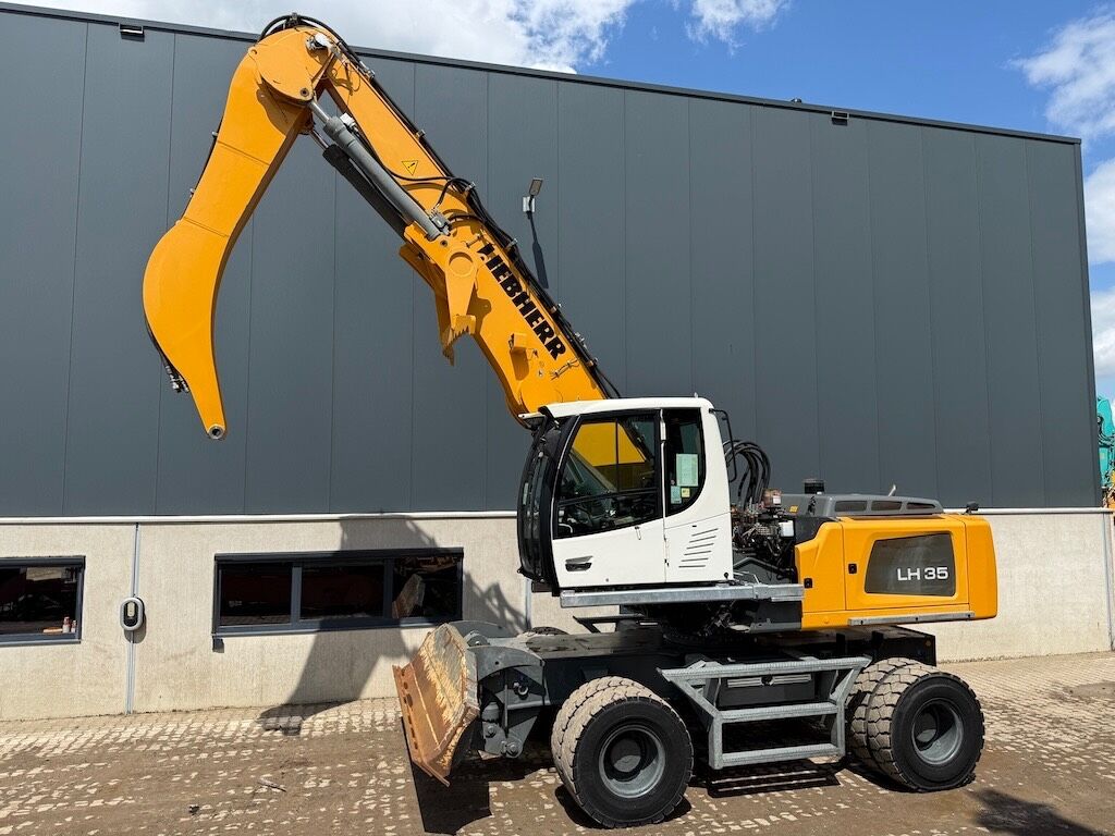 2013 Liebherr LH35 M Material Handler 2013 Liebherr LH35 M Material Handler