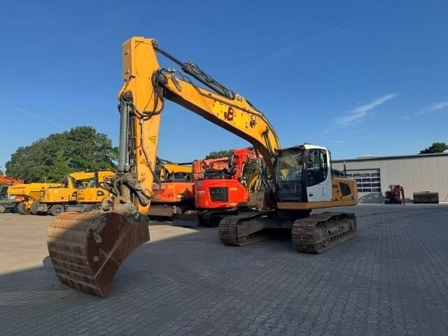 2013 Liebherr R926 Crawler Excavator