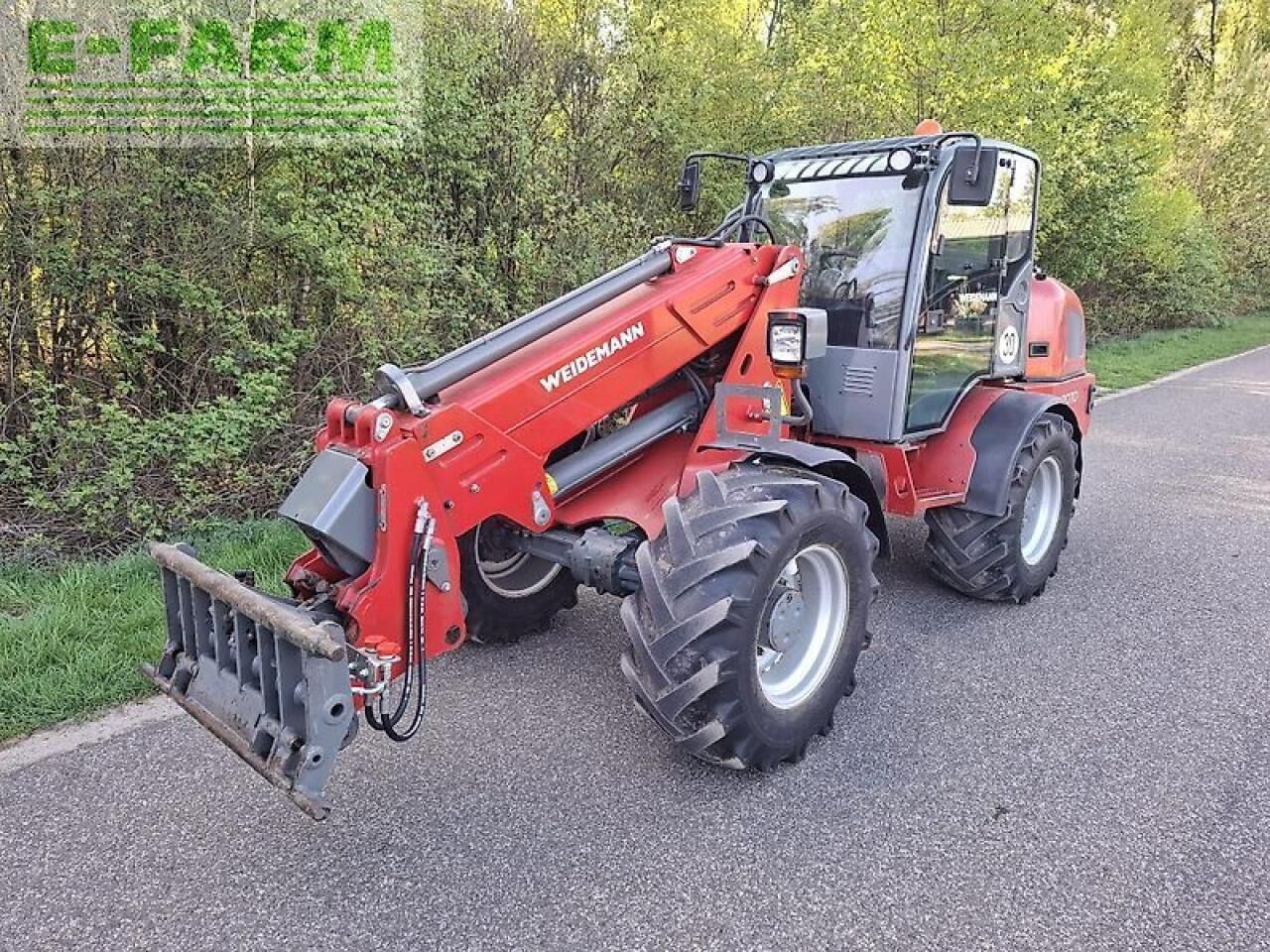 2013 Weidemann 3070 CX60 LP T Mini Excavator 2013 Weidemann 3070 CX60 LP T Mini Excavator