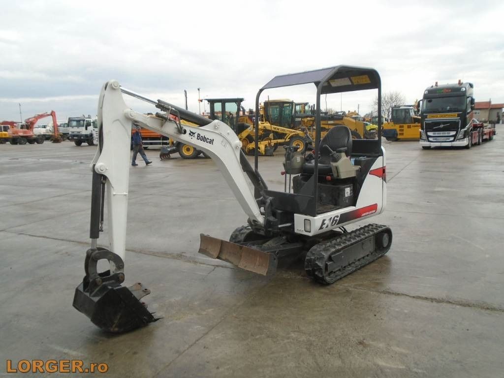2014 Bobcat E16 mini excavator, side view 2014 Bobcat E16 mini excavator, side view