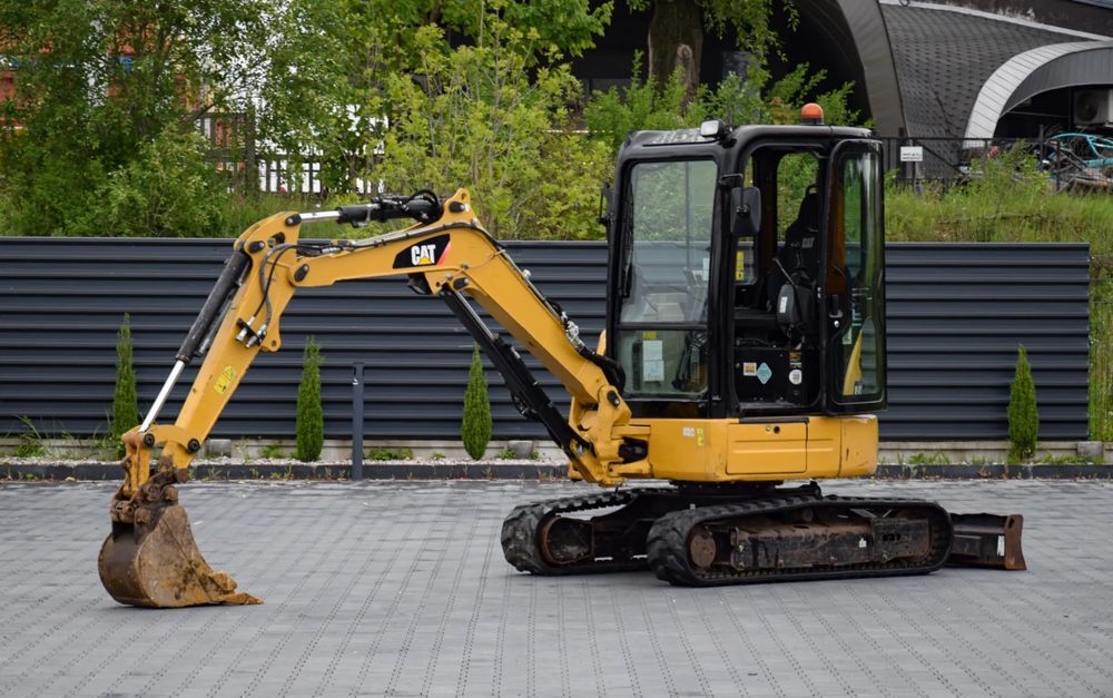 2014 Caterpillar 303E Mini Excavator 2014 Caterpillar 303E Mini Excavator