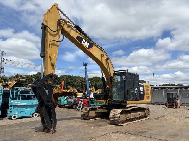 2014 Caterpillar 320E-2 Crawler Excavator 2014 Caterpillar 320E-2 Crawler Excavator
