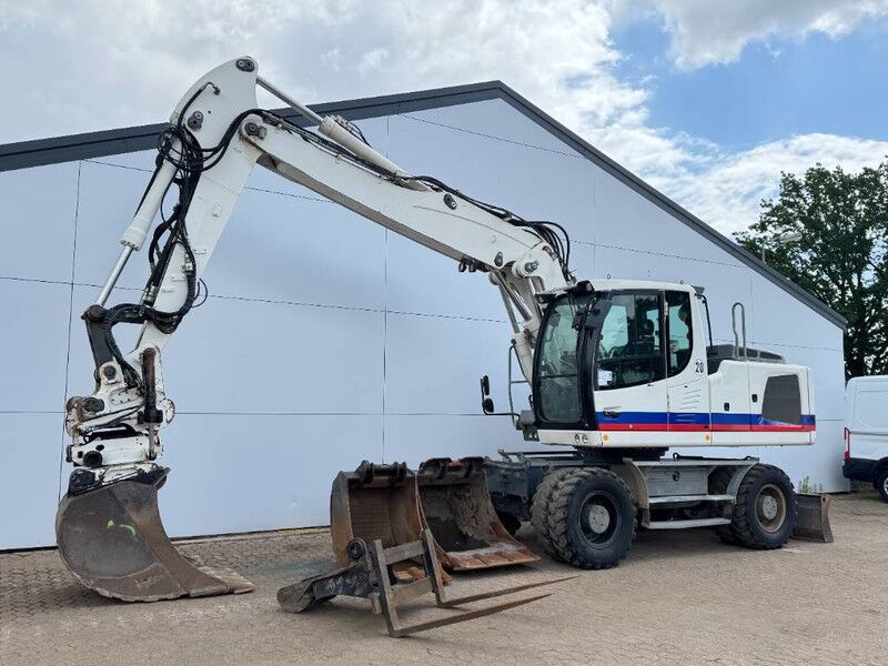 2014 Liebherr A920 Wheel Excavator