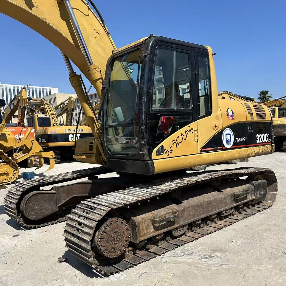 2015 Caterpillar 320CL Crawler Excavator