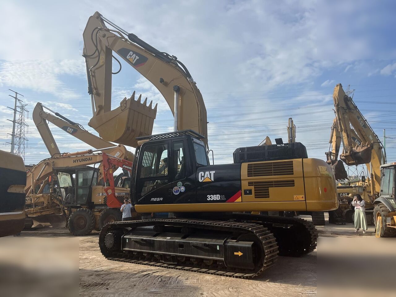 2015 Caterpillar 336D2L Crawler Excavator 2015 Caterpillar 336D2L Crawler Excavator