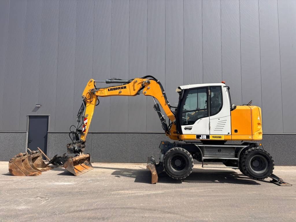 2015 Liebherr A 912 Wheel Excavator