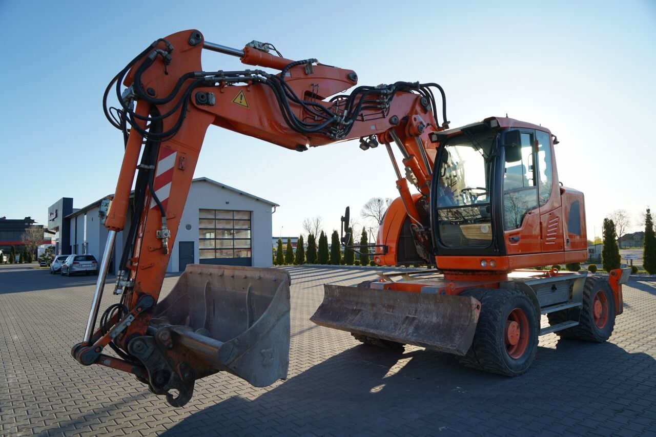 2015 Liebherr A 914 Wheel Excavator 2015 Liebherr A 914 Wheel Excavator