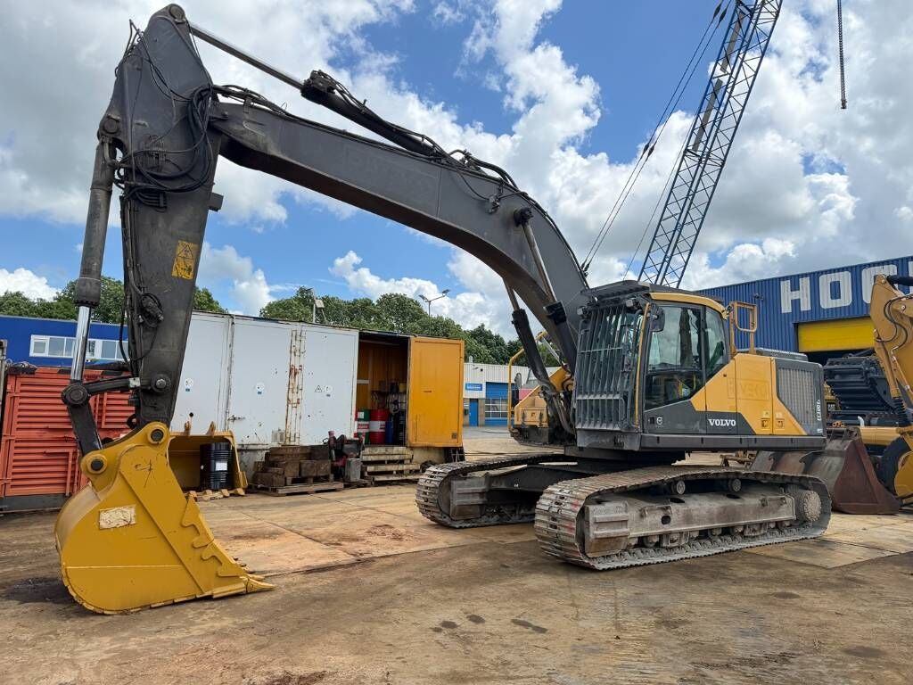2015 Volvo EC300EL Crawler Excavator