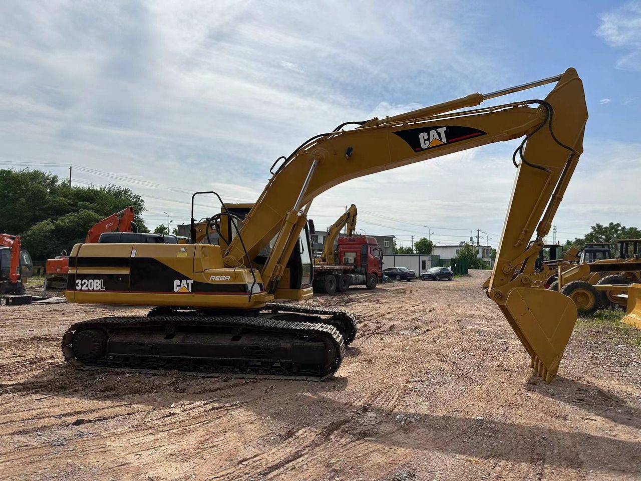 2016 Caterpillar 320BL Crawler Excavator 2016 Caterpillar 320BL Crawler Excavator