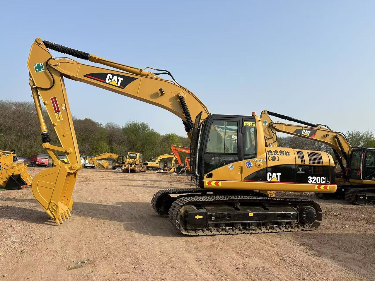 2016 Caterpillar 320CL Crawler Excavator 2016 Caterpillar 320CL Crawler Excavator