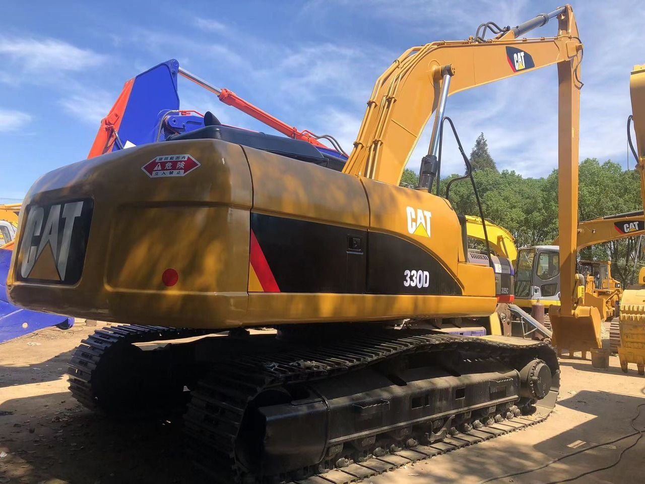 2016 Caterpillar 320D Crawler Excavator 2016 Caterpillar 320D Crawler Excavator