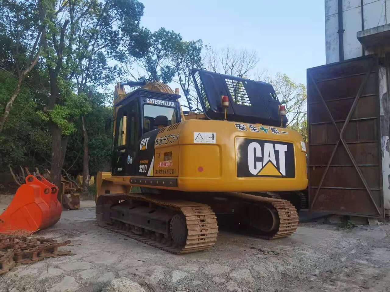 2016 Caterpillar 320D Crawler Excavator