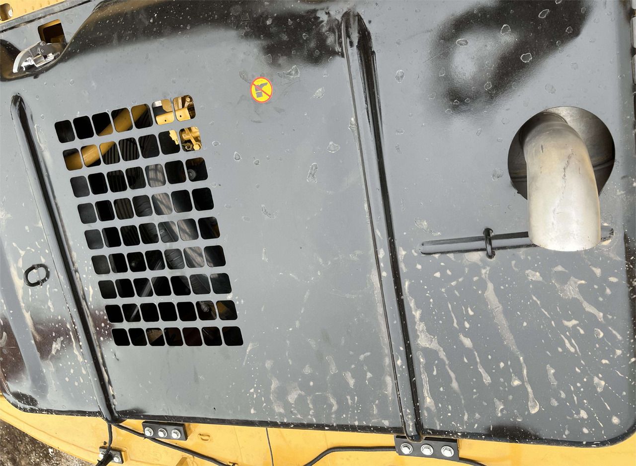2016 Caterpillar 320D Crawler Excavator