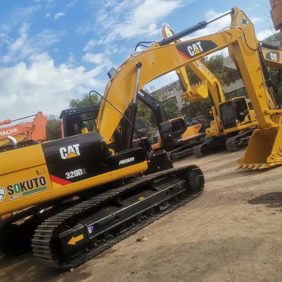 2016 Caterpillar 320D2 Crawler Excavator 2016 Caterpillar 320D2 Crawler Excavator