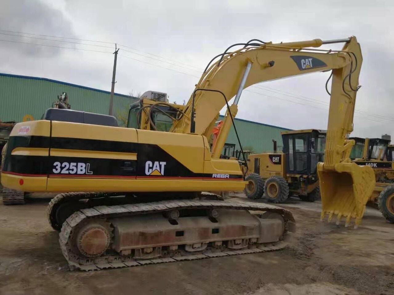 2016 Caterpillar 325BL Crawler Excavator 2016 Caterpillar 325BL Crawler Excavator